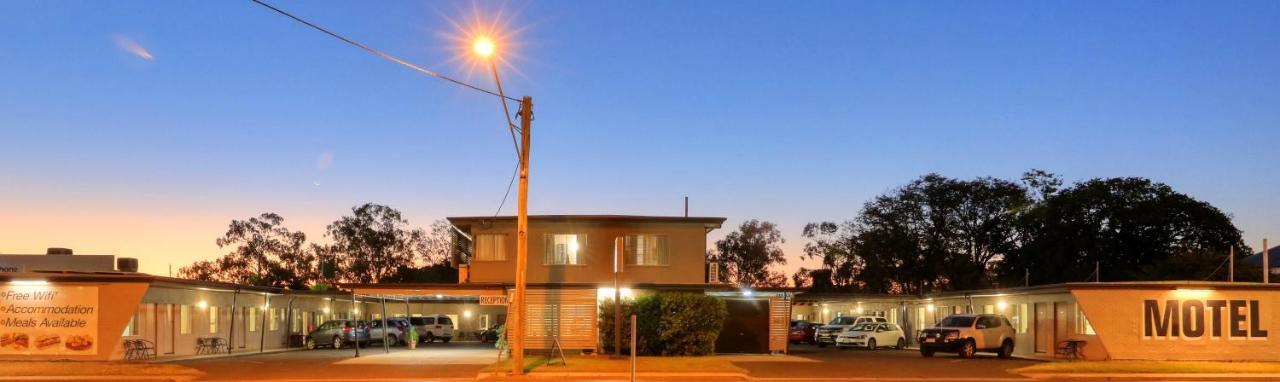 Motel 707 Emerald Luaran gambar