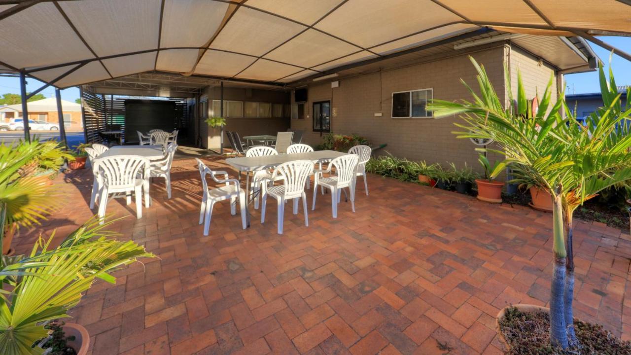 Motel 707 Emerald Luaran gambar