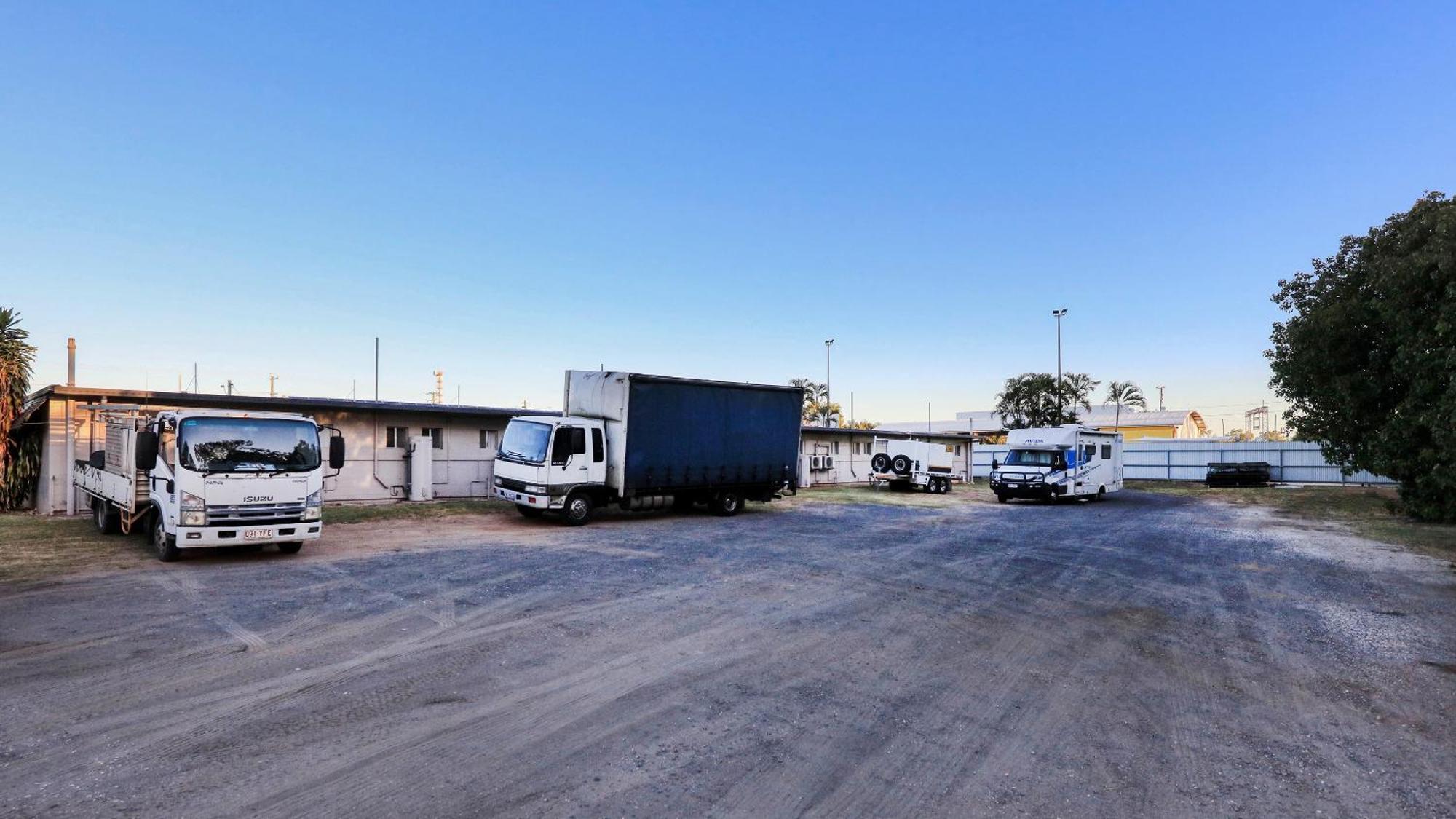 Motel 707 Emerald Luaran gambar