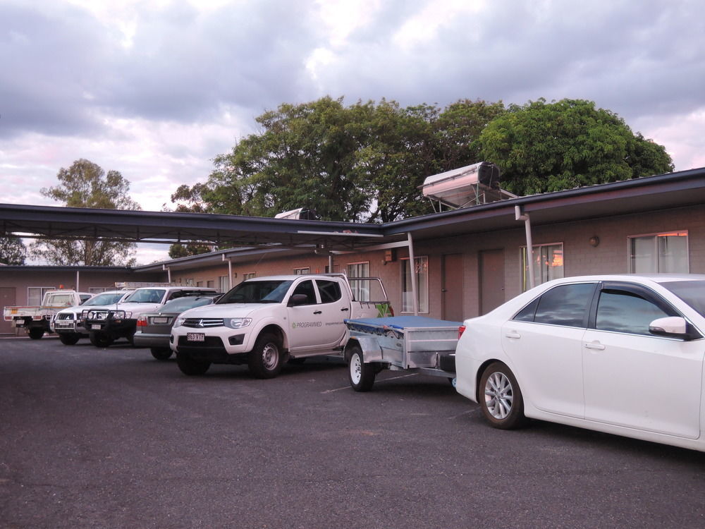 Motel 707 Emerald Luaran gambar